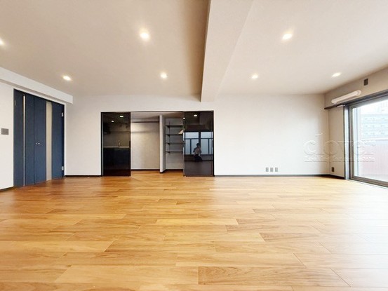 apartment 東京都渋谷区神宮前４丁目11-6　プレファス表参道7F