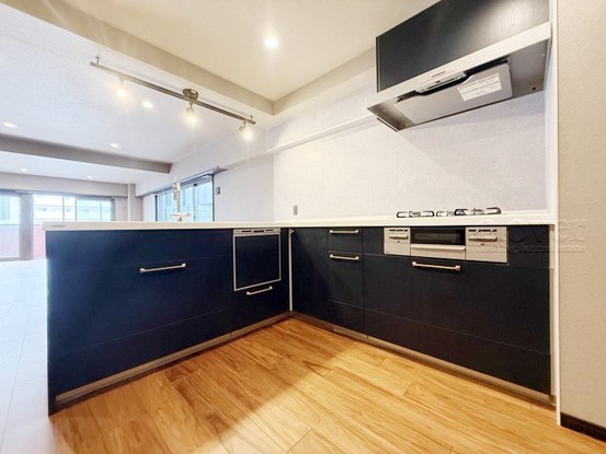 apartment 東京都渋谷区神宮前４丁目11-6　プレファス表参道7F
