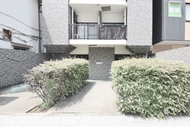 apartment 東京都渋谷区神宮前４丁目11-6　プレファス表参道7F