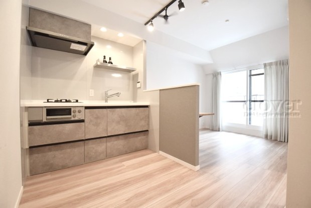 apartment 東京都渋谷区神宮前４丁目11-6　プレファス表参道7F