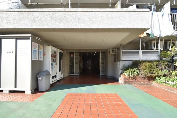 apartment 東京都渋谷区神宮前４丁目11-6　プレファス表参道7F
