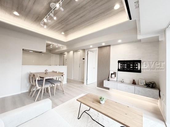apartment 東京都渋谷区神宮前４丁目11-6　プレファス表参道7F