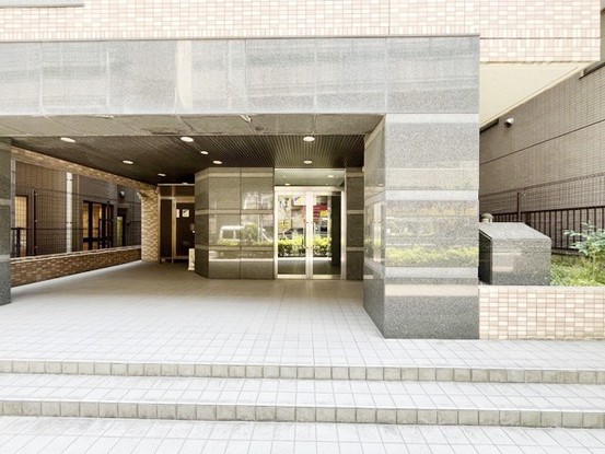 apartment 東京都渋谷区神宮前４丁目11-6　プレファス表参道7F
