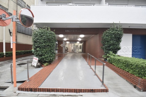apartment 東京都渋谷区神宮前４丁目11-6　プレファス表参道7F