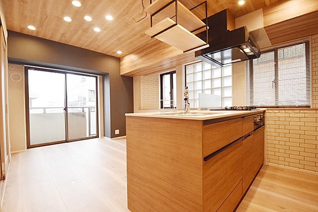 apartment 東京都渋谷区神宮前４丁目11-6　プレファス表参道7F