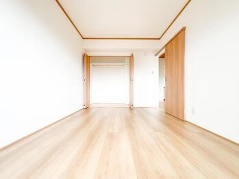 apartment 東京都立川市錦町２丁目6-2 ステラNKビル1F
