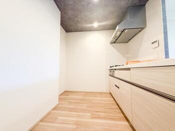 apartment 東京都立川市錦町２丁目6-2 ステラNKビル1F
