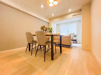 apartment 東京都立川市錦町２丁目6-2 ステラNKビル1F