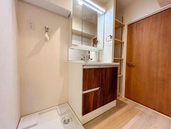 apartment 東京都立川市錦町２丁目6-2 ステラNKビル1F