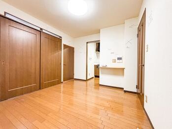 apartment 東京都立川市錦町２丁目6-2 ステラNKビル1F