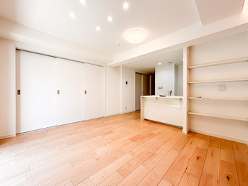 apartment 東京都立川市錦町２丁目6-2 ステラNKビル1F