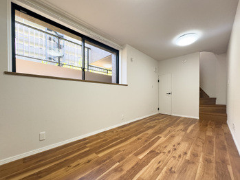 apartment 東京都立川市錦町２丁目6-2 ステラNKビル1F