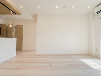 apartment 東京都立川市錦町２丁目6-2 ステラNKビル1F