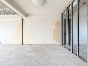 apartment 東京都立川市錦町２丁目6-2 ステラNKビル1F