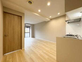 apartment 東京都立川市錦町２丁目6-2 ステラNKビル1F