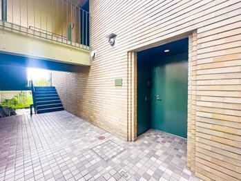 apartment 東京都立川市錦町２丁目6-2 ステラNKビル1F