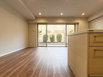 apartment 東京都立川市錦町２丁目6-2 ステラNKビル1F