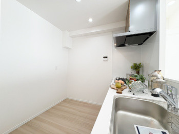 apartment 東京都立川市錦町２丁目6-2 ステラNKビル1F