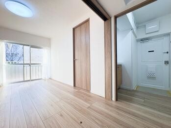 apartment 東京都立川市錦町２丁目6-2 ステラNKビル1F