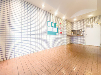 apartment 東京都立川市錦町２丁目6-2 ステラNKビル1F