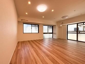 apartment 東京都立川市錦町２丁目6-2 ステラNKビル1F