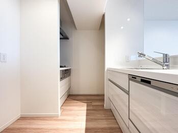 apartment 東京都立川市錦町２丁目6-2 ステラNKビル1F