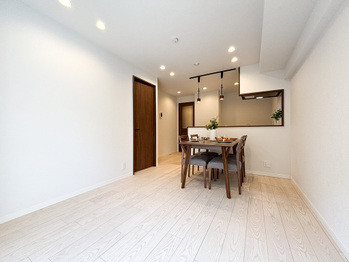 apartment 東京都立川市錦町２丁目6-2 ステラNKビル1F