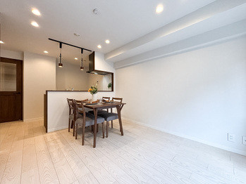 apartment 東京都立川市錦町２丁目6-2 ステラNKビル1F