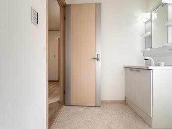 detached 東京都立川市錦町２丁目6-2 ステラNKビル1F