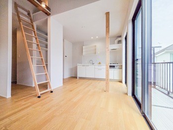 detached 東京都立川市錦町２丁目6-2 ステラNKビル1F
