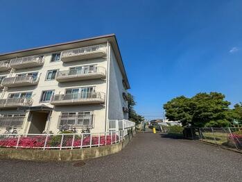 apartment 東京都立川市錦町２丁目6-2 ステラNKビル1F