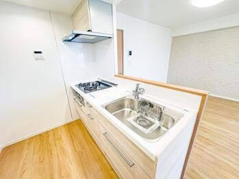 apartment 東京都立川市錦町２丁目6-2 ステラNKビル1F