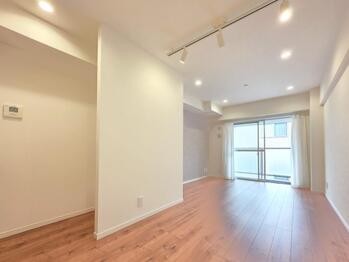 apartment 東京都立川市錦町２丁目6-2 ステラNKビル1F