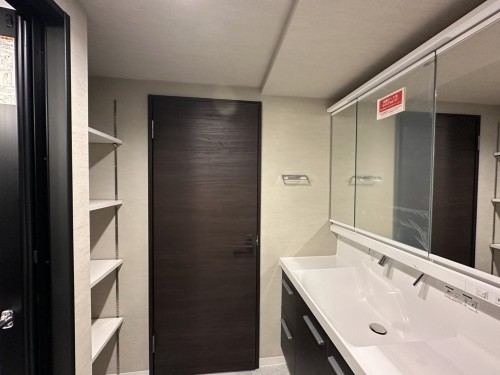 apartment 神奈川県海老名市中央２丁目４－８　ニコービル１階