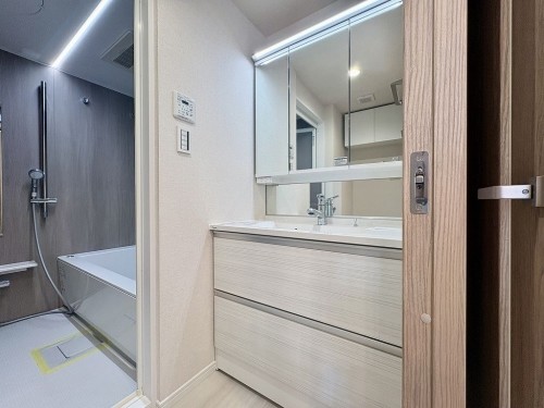 apartment 神奈川県川崎市川崎区駅前本町11番1 パシフィックマークス川崎7階
