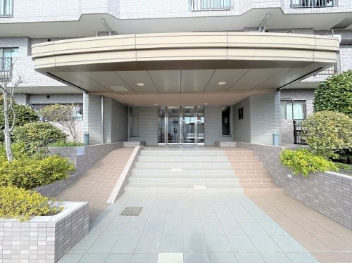 apartment 神奈川県横浜市栄区笠間３丁目44-1 メゾングランディオーズ1F