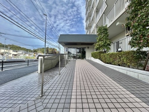 apartment 神奈川県横浜市栄区笠間３丁目44-1 メゾングランディオーズ1F