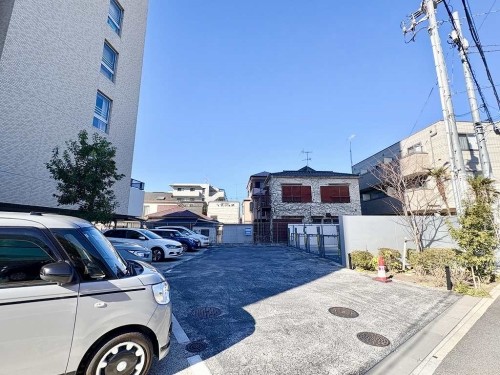apartment 神奈川県横浜市栄区笠間３丁目44-1 メゾングランディオーズ1F