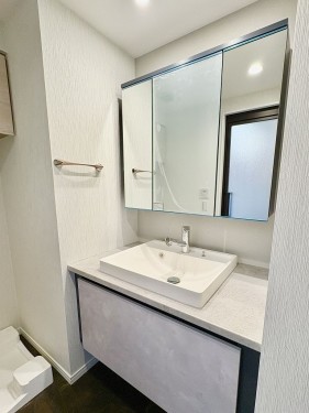 apartment 神奈川県横浜市栄区笠間３丁目44-1 メゾングランディオーズ1F