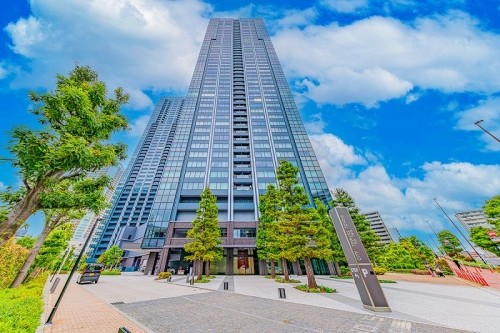 apartment 東京都江東区豊洲４丁目2-2 関崎ビル1F