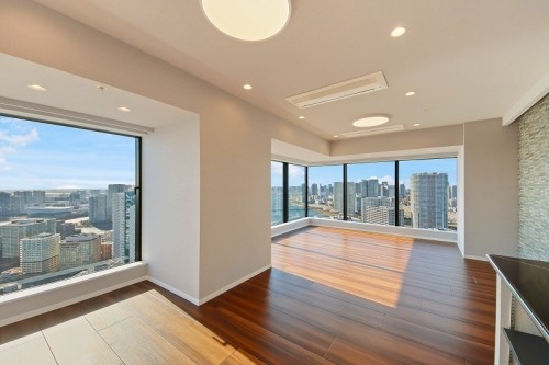 apartment 東京都江東区豊洲４丁目2-2 関崎ビル1F