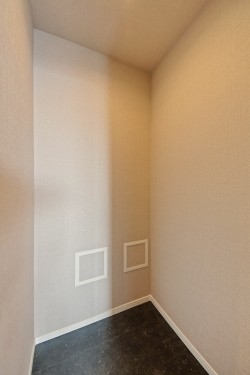 apartment 東京都江東区豊洲４丁目2-2 関崎ビル1F