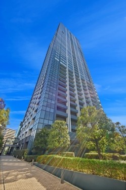 apartment 東京都江東区豊洲４丁目2-2 関崎ビル1F