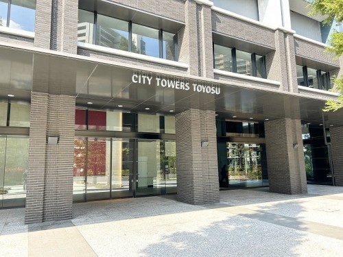 apartment 東京都江東区豊洲４丁目2-2 関崎ビル1F