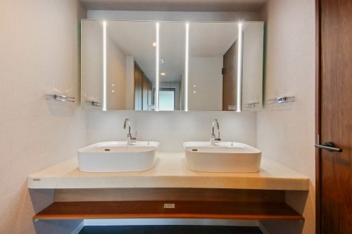 apartment 東京都江東区豊洲４丁目2-2 関崎ビル1F