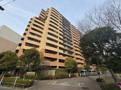 apartment 東京都江東区豊洲４丁目2-2 関崎ビル1F