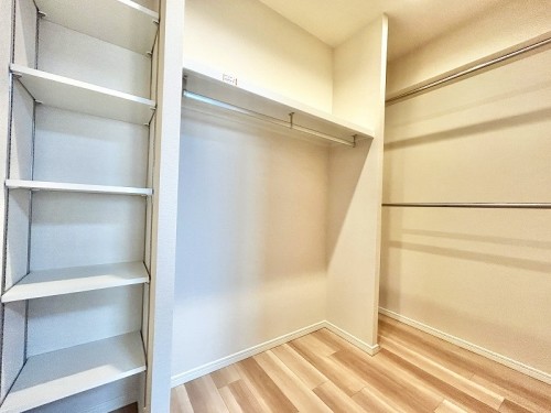apartment 東京都江東区豊洲４丁目2-2 関崎ビル1F