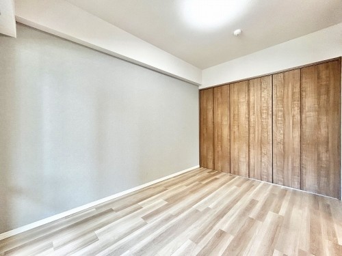 apartment 東京都江東区豊洲４丁目2-2 関崎ビル1F