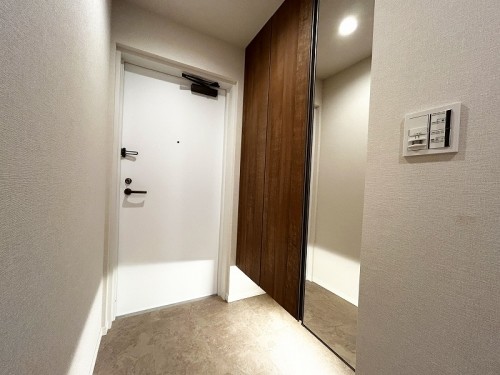 apartment 東京都江東区豊洲４丁目2-2 関崎ビル1F