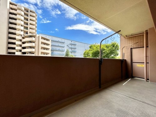 apartment 東京都江東区豊洲４丁目2-2 関崎ビル1F